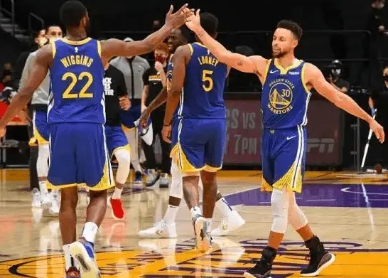 NBA常规赛预测：洛杉矶湖人VS金州勇士