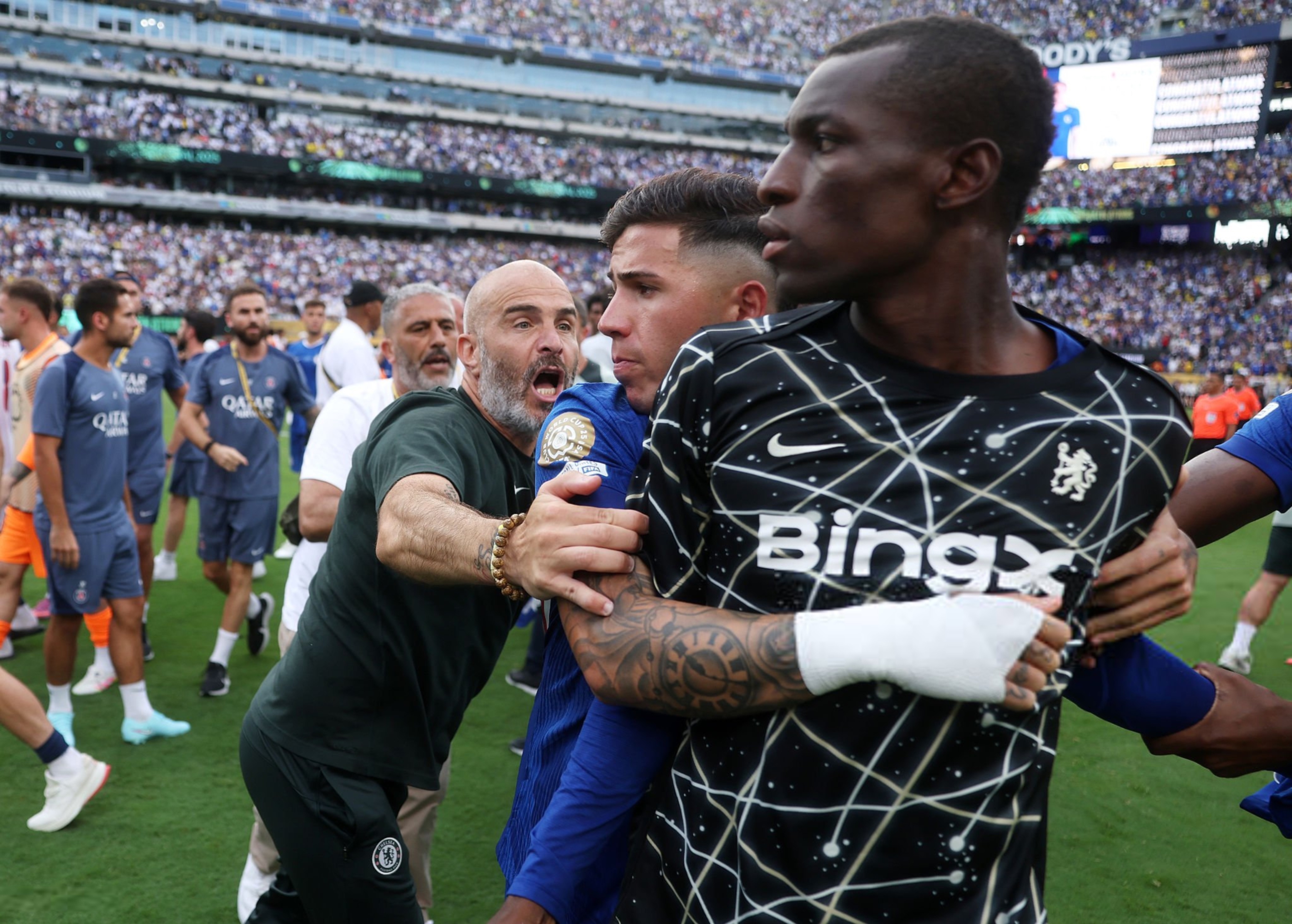 欧冠烽火淬蓝军:切尔西的逆袭与重生